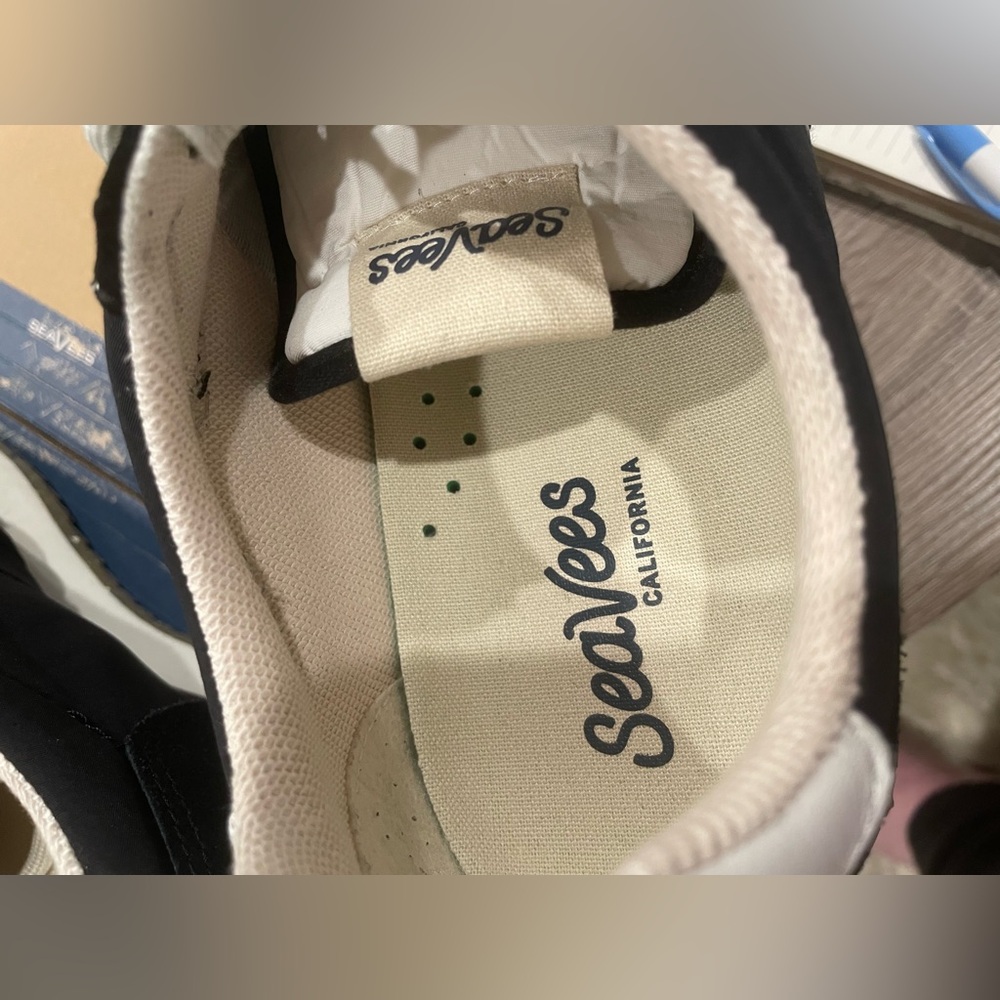 SeeVees Royal Runner Women's Black Sneakers Size 10 - Picture 5 of 6